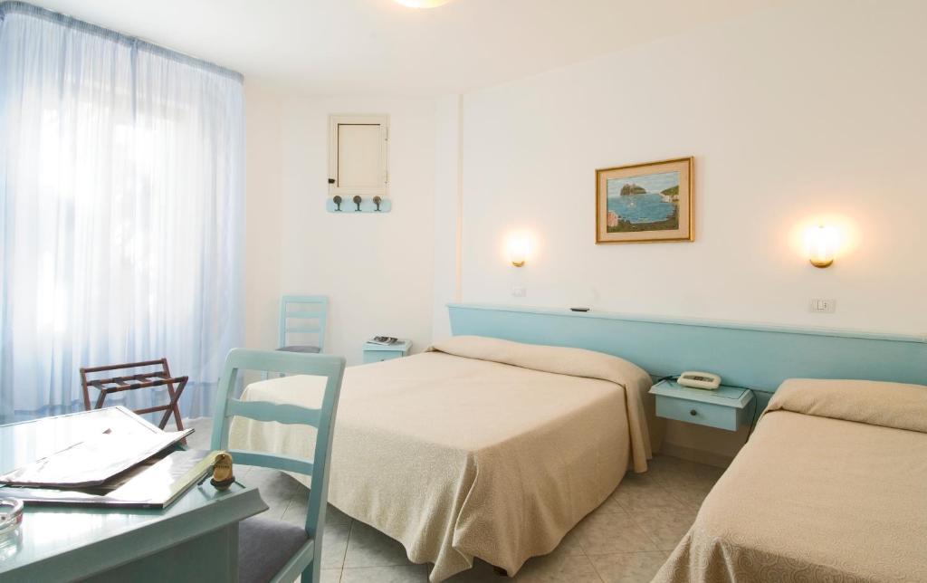 Hotel Eugenio Ischia Bilik gambar