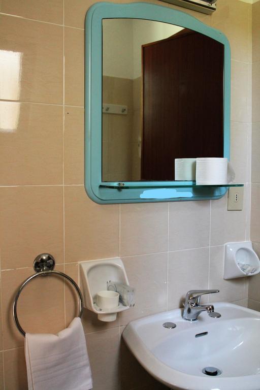 Hotel Eugenio Ischia Luaran gambar